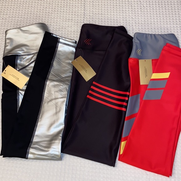 NEW! $78 SCOUT DESIGNS Chevron Stripe Leggings M & L Red Gray Yellow - Picture 14 of 16